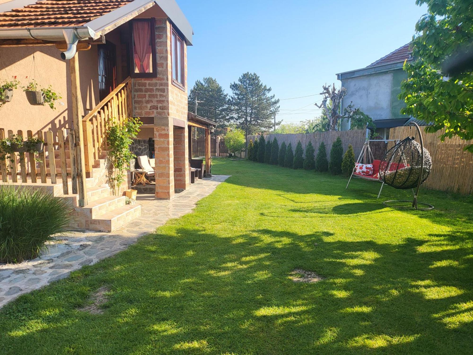 Dvor Villa Donja Toponica Buitenkant foto