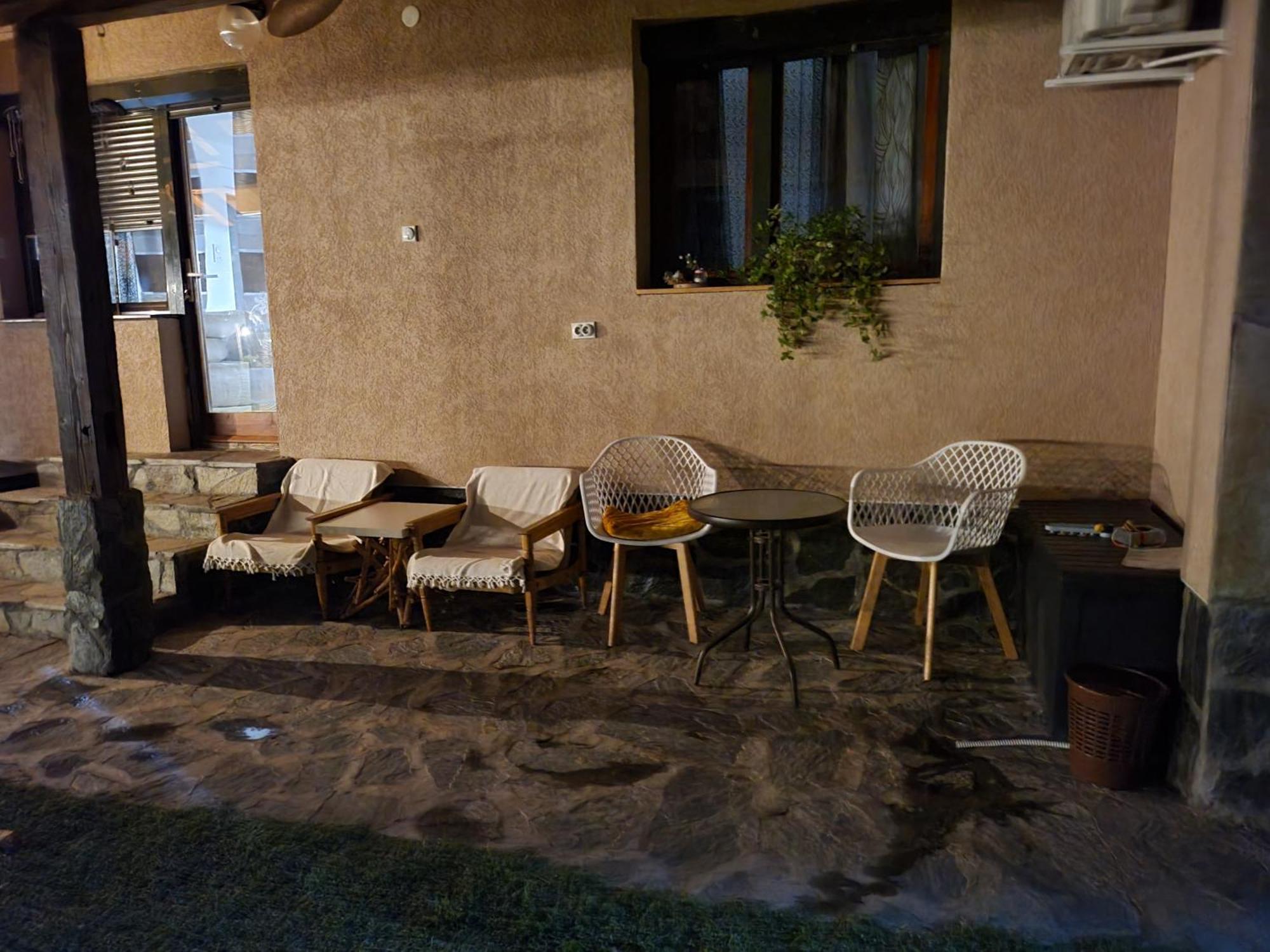 Dvor Villa Donja Toponica Kamer foto